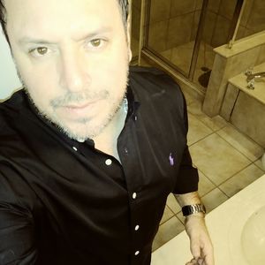 Meet your Posher, Luis alejandro